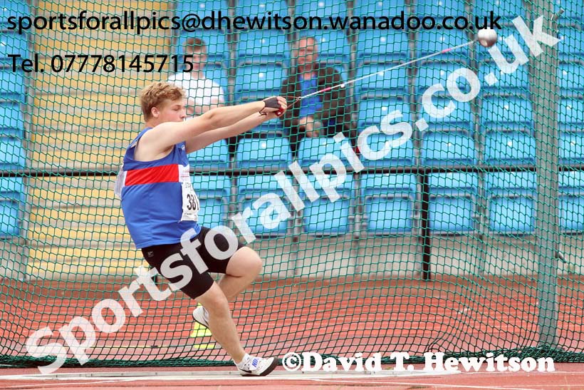 Mens under-20s hammer, Northern Championships, Sport City, Manchester. Photo: David T. Hewitson/Sports for All Pics